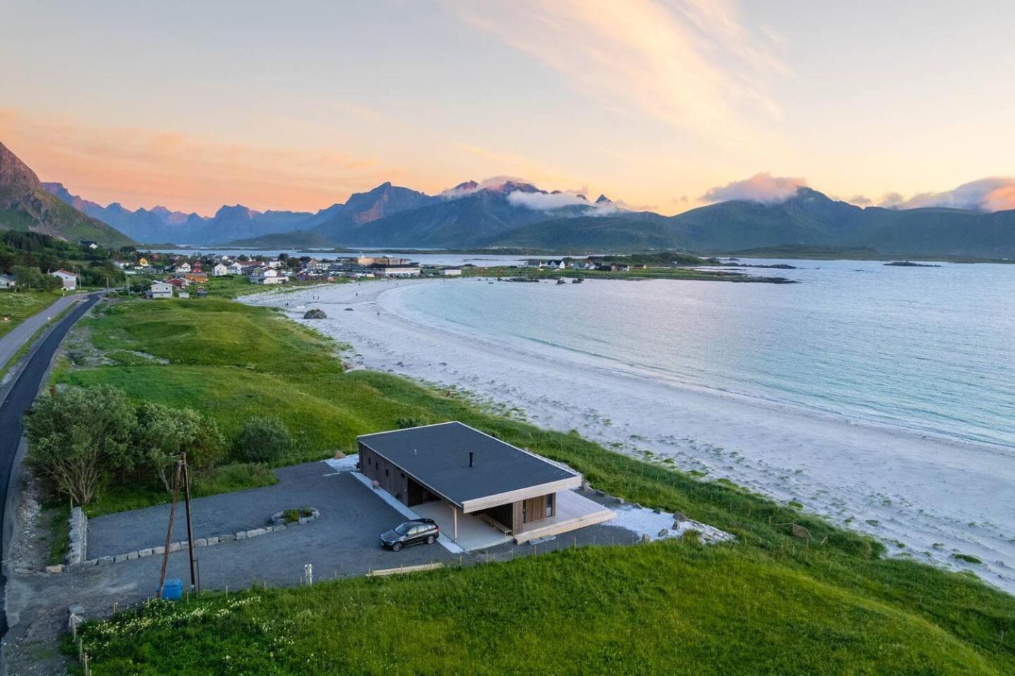 Exclusive Beach House Ramberg - Your Private Oasis Kültér fotó