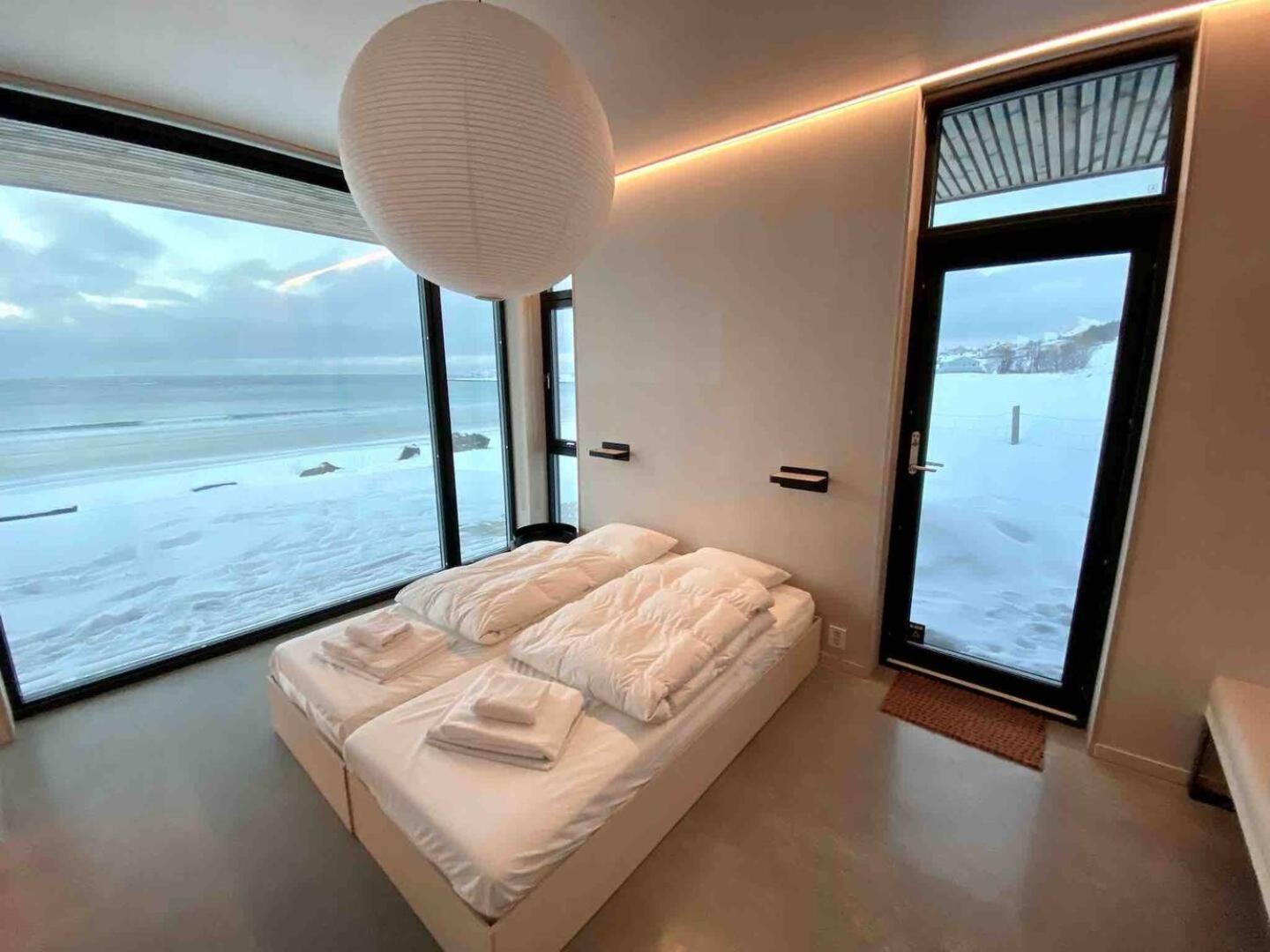Exclusive Beach House Ramberg - Your Private Oasis Kültér fotó